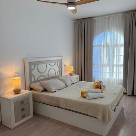 Seaside Paradise - 2 Bedroom Apartment With Ocean Views & Air Conditioning In Playa San Juan Exteriör bild