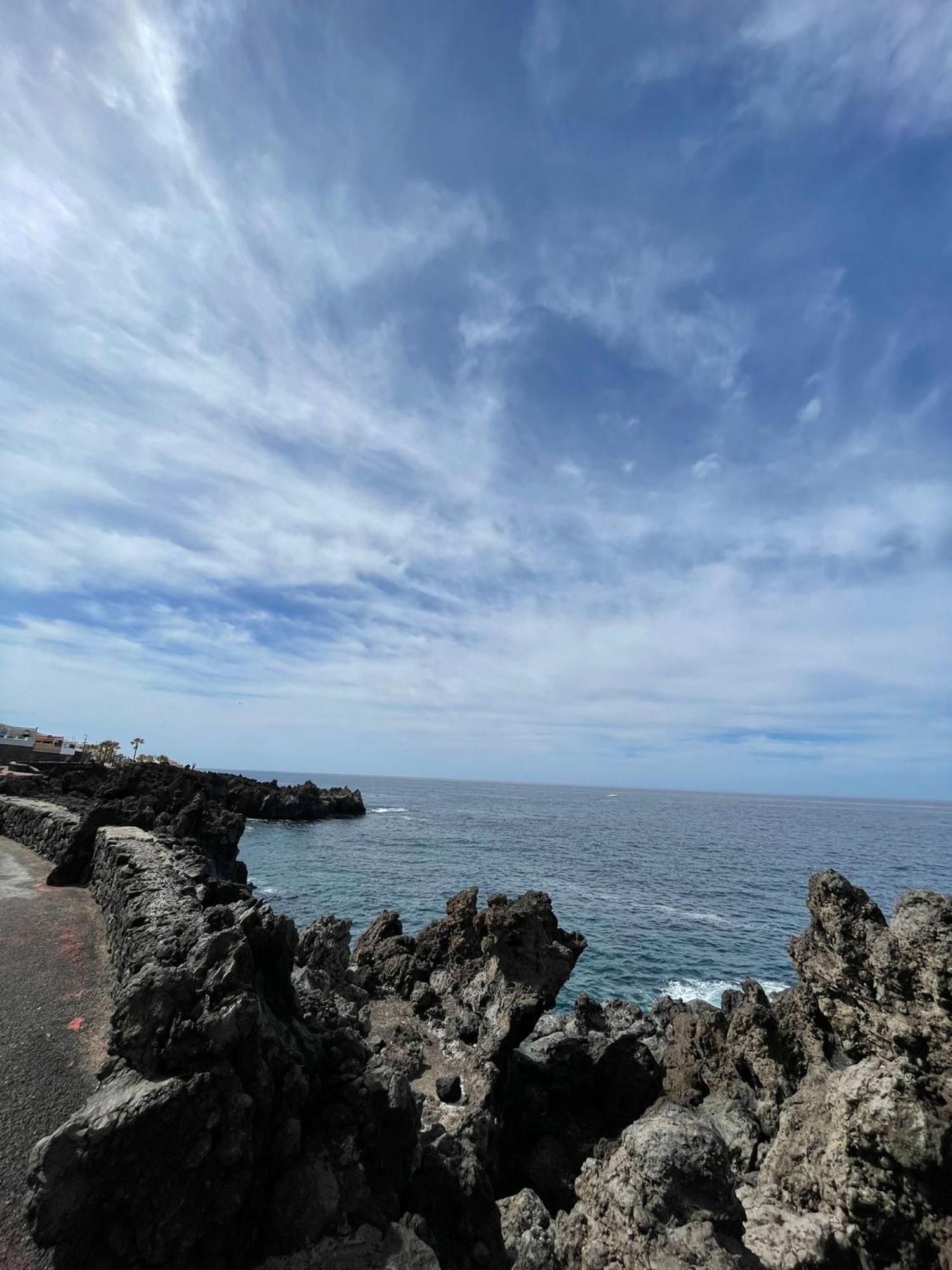 Seaside Paradise - 2 Bedroom Apartment With Ocean Views & Air Conditioning In Playa San Juan Exteriör bild