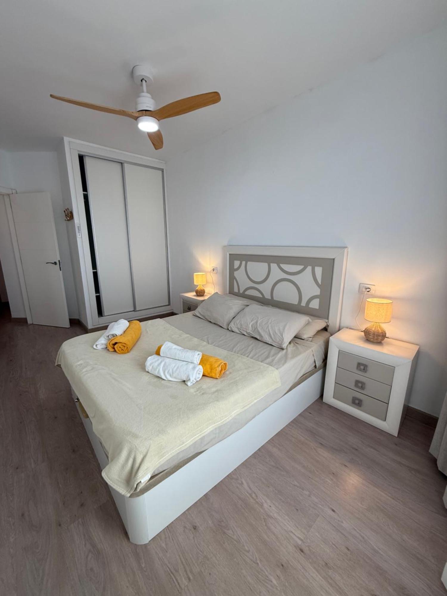 Seaside Paradise - 2 Bedroom Apartment With Ocean Views & Air Conditioning In Playa San Juan Exteriör bild